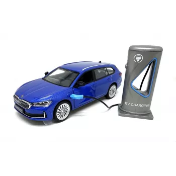 PULIO 1:35 Skoda Superb Combi die-cast modellbil med ljus och ljud