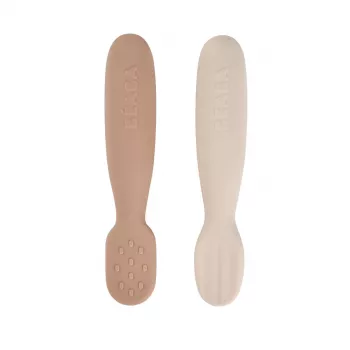 Beaba set med 2 silikon första skedar-bitringar Praline/Clay