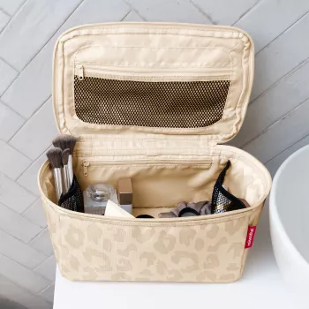 Reisenthel Beauty Case Leo Vanilla FF1043 - kosmetikväska 4L återvunnen polyester