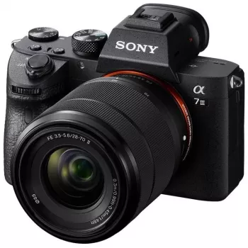 Sony Alpha ILCE-7 Mark III + Sony SEL 28-70mm f/3.5-5.6 OSS II spegellös kamera kit