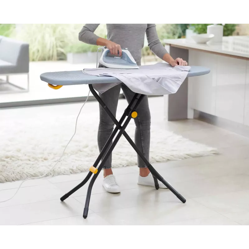 Joseph Joseph 130 cm grått Easy-store strykbräda