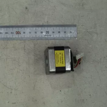 Samsung stegmotor NEMA 17 1,2A 5,2W 2,2V 17PM-K049-P6WS JC31-00158A