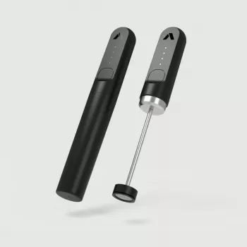 Subminimal NanoFoamer Lithium svart handhållen mjölkskummare