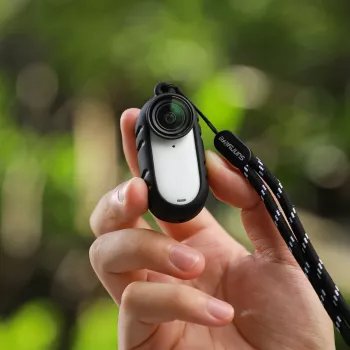 SUNNYLIFE silikonskyddsfodral med objektivlock för Insta360 Go 3s – svart