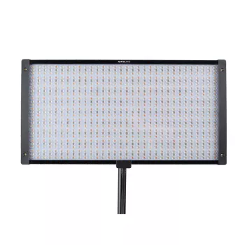 Nanlite PavoSlim 120C Full-Color RGBWW LED-panel