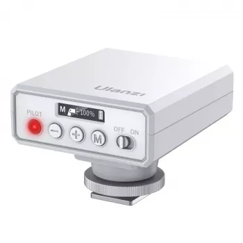 Ulanzi F12 GN12 RGB LED-videolampa med cold shoe-adapter, 2500K-9000K, 6W, 2000mAh, vit