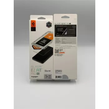 Spigen Glas.TR EZ Fit Pro AC HD härdat glasskärmskydd för Samsung Galaxy S26, transparent