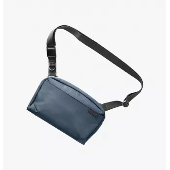 UNIQ Arden Sling 2L blå
