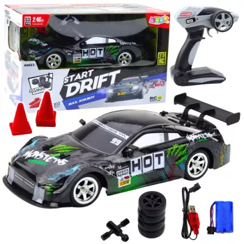 LEAN TOYS Drift Car RC svart grön 30km/h 1:16