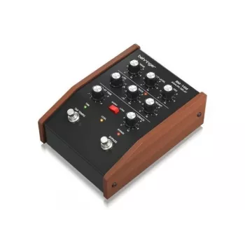 Behringer BM-14M analog delay-gitarrpedal
