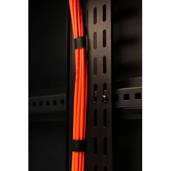 DS-IT vertikalt utdrag för kabelhantering 18U - DS-CABLETRAY-18U