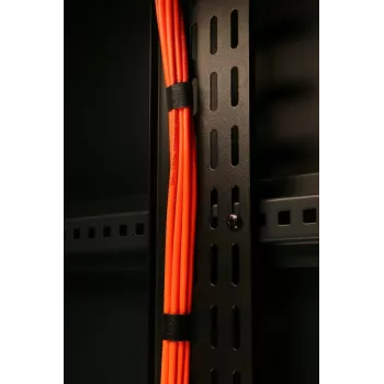 DS-IT vertikal kabelhanteringspanel 37U 30 cm bred svart stål