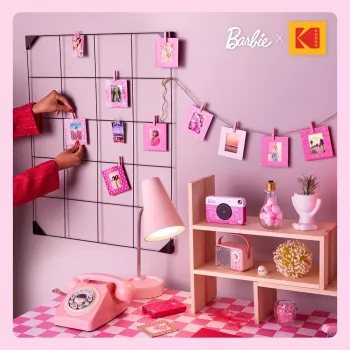 Kodak x Barbie pappersram för 2x3 inch-foton, 10 st (RODB2X3FRSQ)