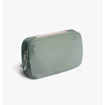 UNIQ Denver Tech Kit förvaringsfodral 2,5 l grön