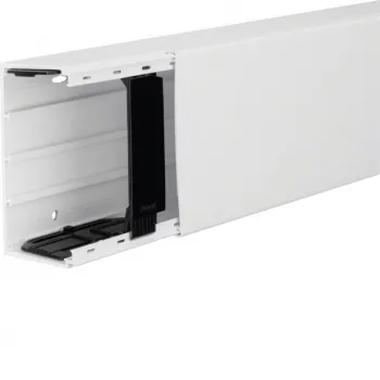 Hager LFE6011009016 väderbeständig UV-stabil kabelkanal 60x110 mm, 2 m, vit