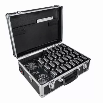 Midland Albrecht ATR 400 PMR446 radiostationsset med 30 radiostationer och laddningsväska 29970.S30