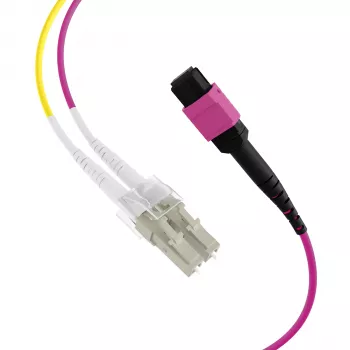 MPO-PLUS (F) till LC trunkkabel OM4 8 fibrer typ B LSZH erika-violett 1 m MPOF08LCOM4-1