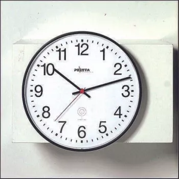 PEWETA radioväggklocka 30 cm svart plast glidande urverk 51.130.312