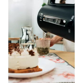QUIN KTL-202 elektrisk vattenkokare, 1,5 L, svart