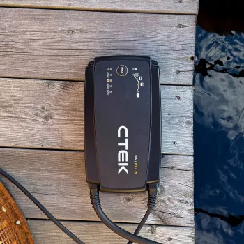 CTEK NXT 15 40-725 Smart Battery Charger 15A 12V for Lead-Acid and Lithium Batteries