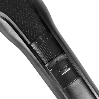 Tristar TR-2573 skäggtrimmer, hårklippare, precionstrimmer med USB-laddning, svart